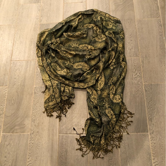 Authentic Turkish silk paisley Shaw - Picture 1 of 9